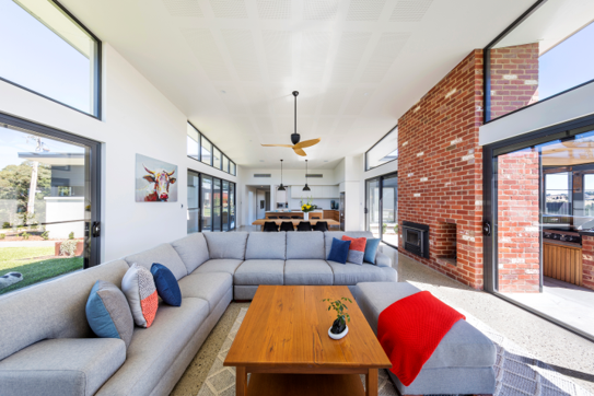 Living-room-with-brickwall